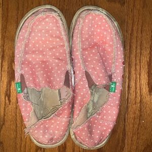 Sanuk slip-ons